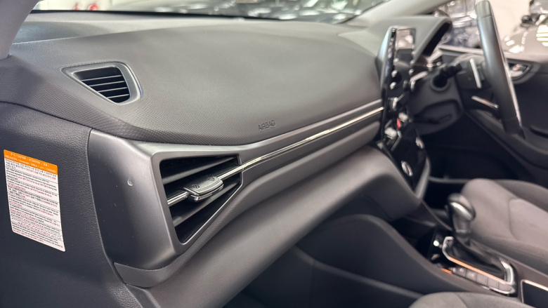 Hyundai IONIQ 1.6 GDi Hybrid SE Connect 5dr DCT Hybrid Hatchback